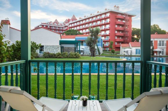 IC SANTAI Hotel Lake Villas
